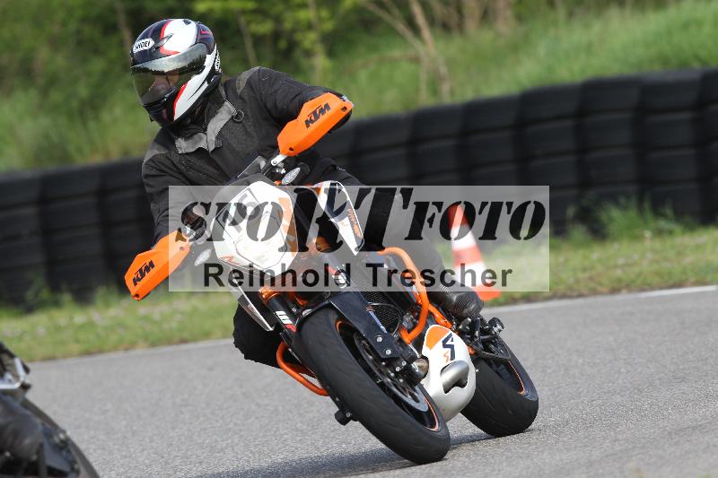 /Archiv-2025/10 23.04.2025 Cornu Master School ADR/gruen-vert/16